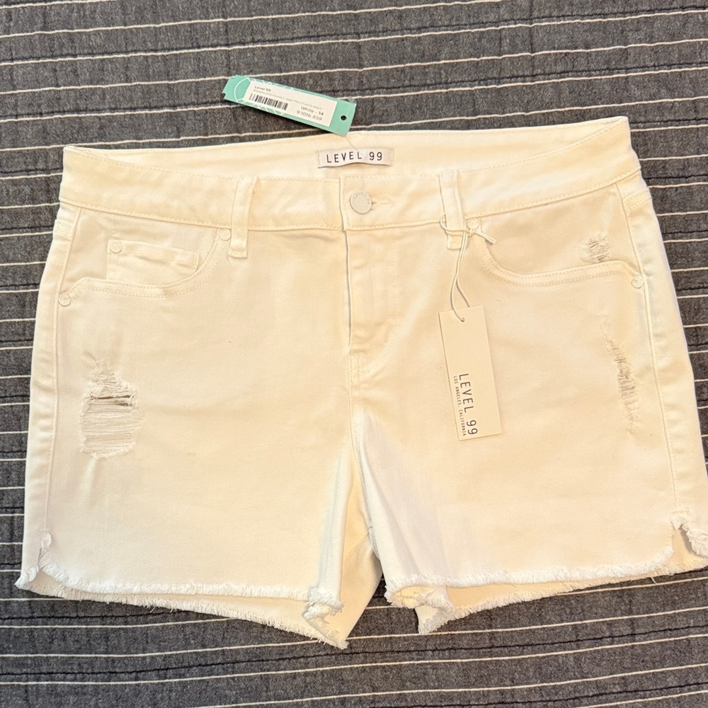 Level 99 Women's Cream Distressed Jean Shorts